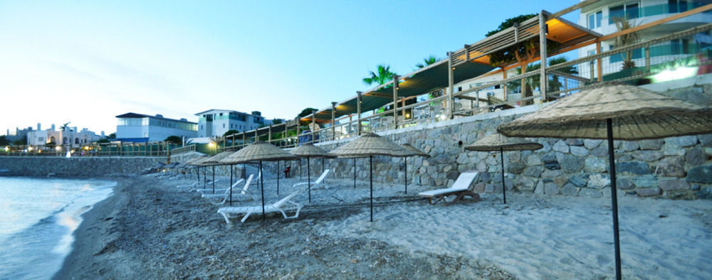Ado Beach Hotel Turgutreis Exterior photo