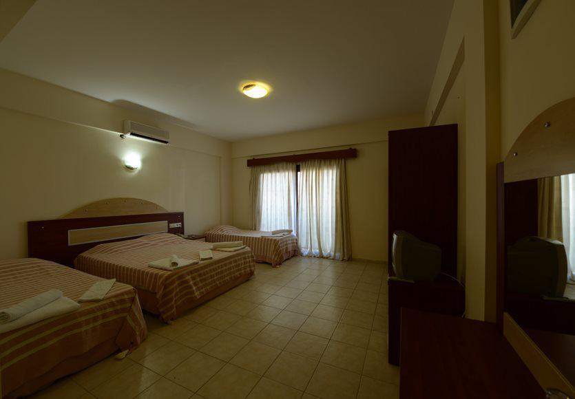 Ado Beach Hotel Turgutreis Exterior photo